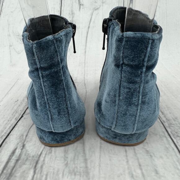 Old Navy Girls US Size 9 Blue Velvet Heel Ankle Boots Booties Side Zip - Picture 3 of 11